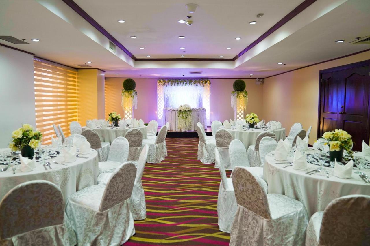 Berjaya Makati Hotel San Pedro Makati Exterior foto