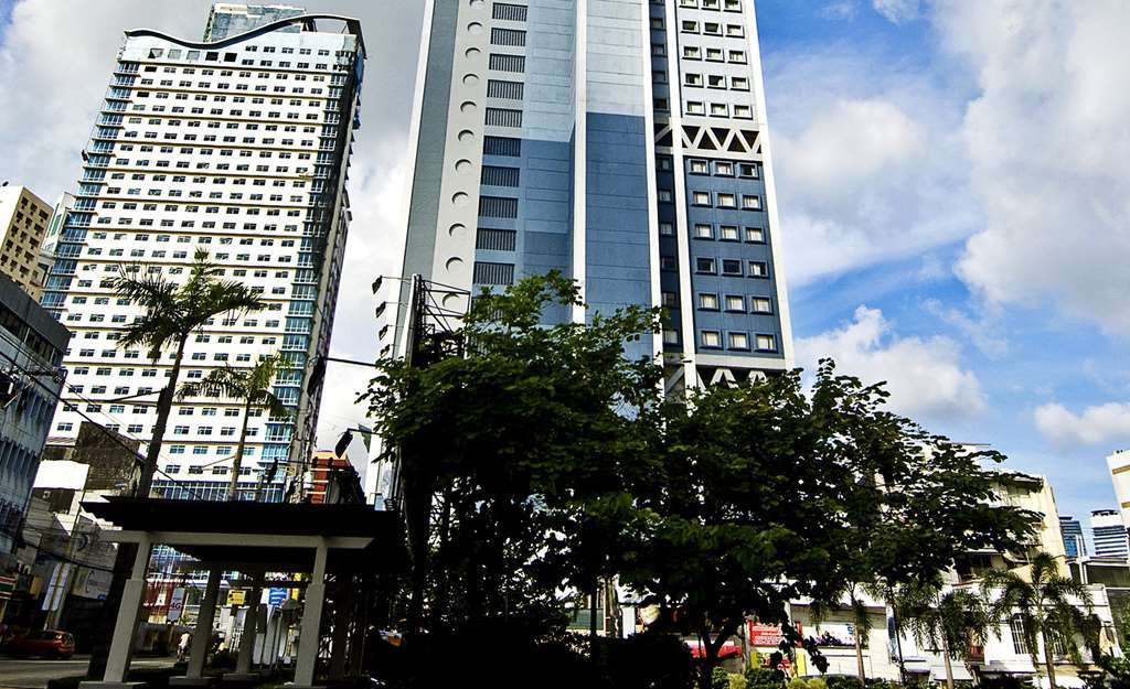 Berjaya Makati Hotel San Pedro Makati Exterior foto
