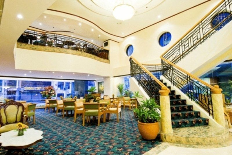 Berjaya Makati Hotel San Pedro Makati Exterior foto
